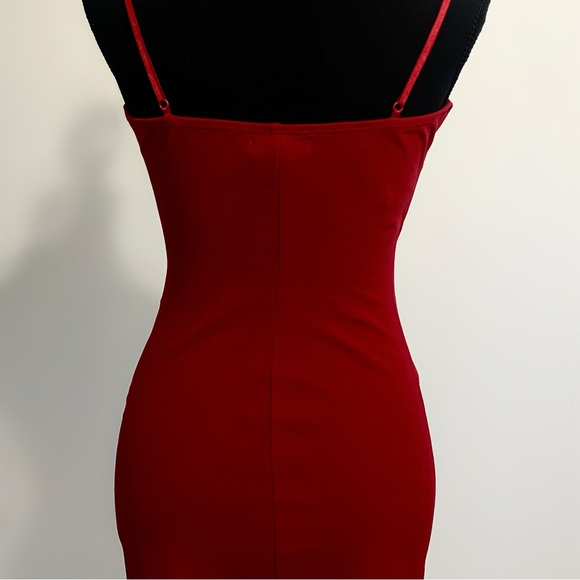 Le Chateau Red Asymmetrical Wrap Dress - Picture 6 of 7